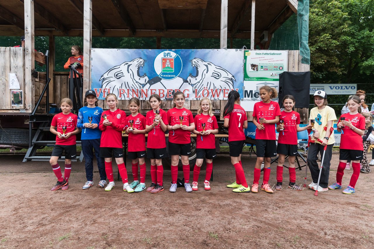 Bild 311 - Loewinnen Cup